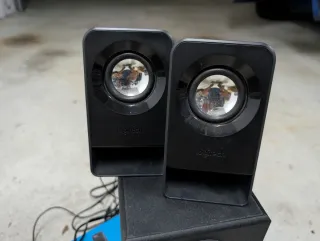 Altavoces Logitech Z213 Compactos 14W