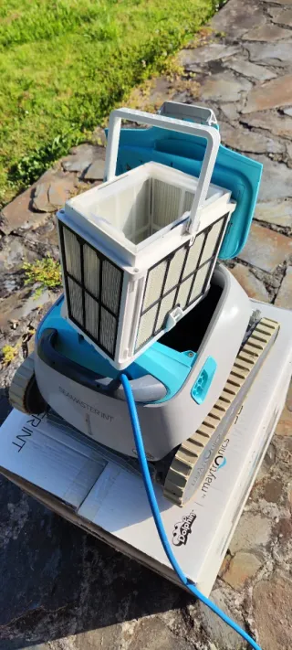 Robot Limpiafondos Dolphin Seamaster INT