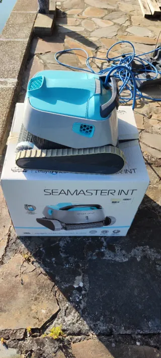 Robot Limpiafondos Dolphin Seamaster INT