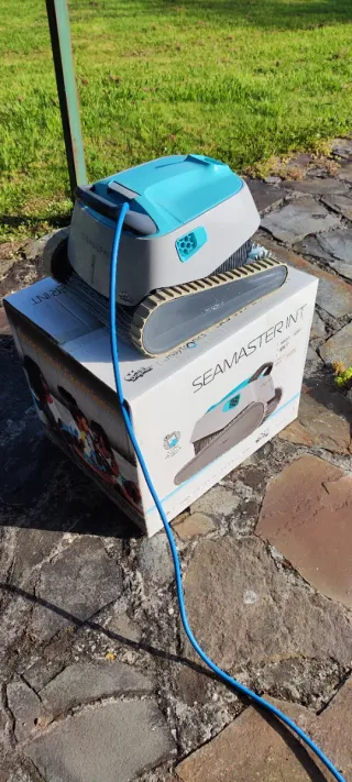 Robot Limpiafondos Dolphin Seamaster INT