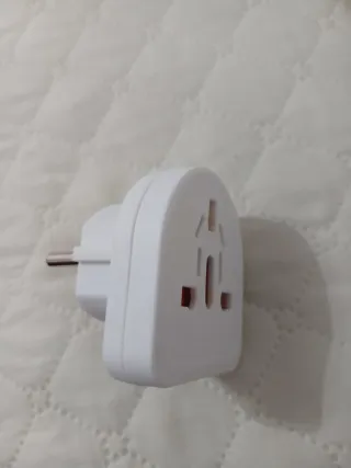 Adaptador Enchufe Universal Blanco