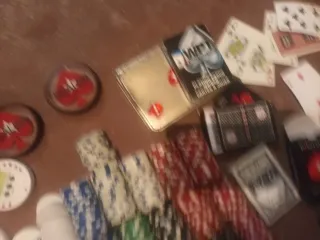 Kit de póker: fichas, cartas y dados