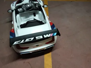 Coche a batería bmw