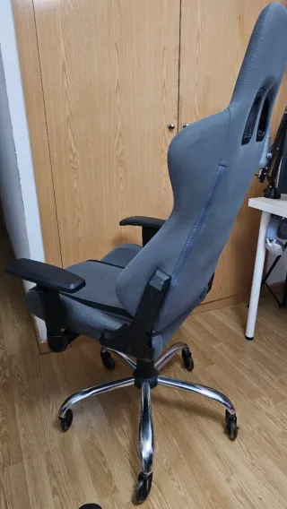 Silla Gaming gris buen estado