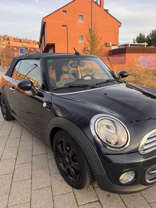 MINI Cabrio 2012