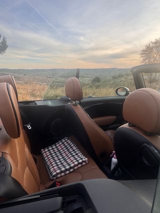 MINI Cabrio 2012