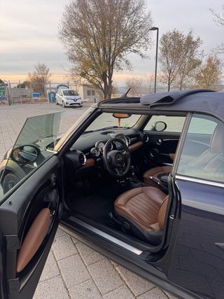 MINI Cabrio 2012