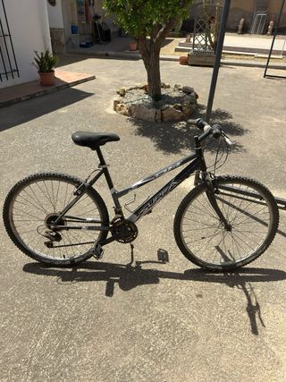 Bicicleta de montaña Supra