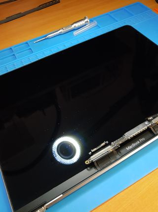 MacBook FLEXGATE