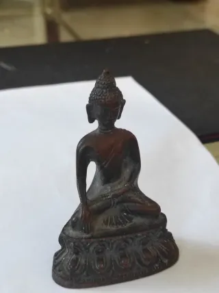 Figura antigua Buda Sentado