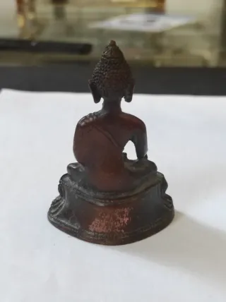 Figura antigua Buda Sentado