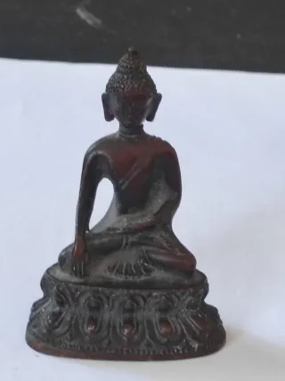 Figura antigua Buda Sentado