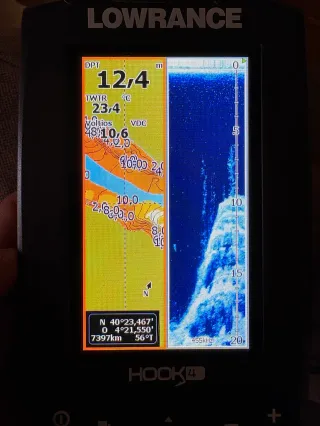 Sonda Lowrance Hook 4 CHIRP 83/200 GPS