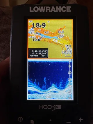 Sonda Lowrance Hook 4 CHIRP 83/200 GPS