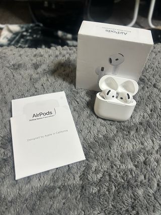 AirPods 4 con cancelación de ruido