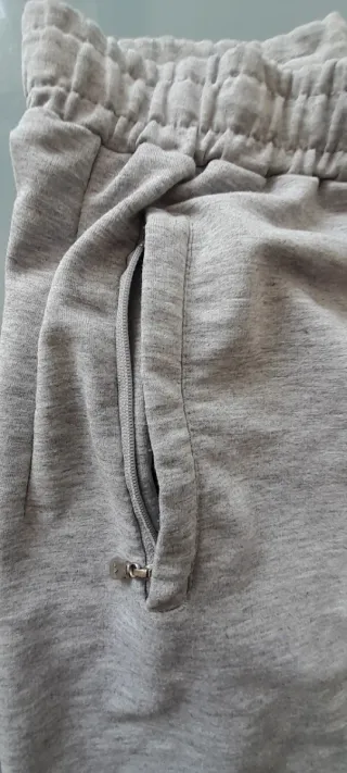 Pantalón corto Adidas gris talla L