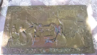 Placa cobre repujado inglés SIGLO XIX