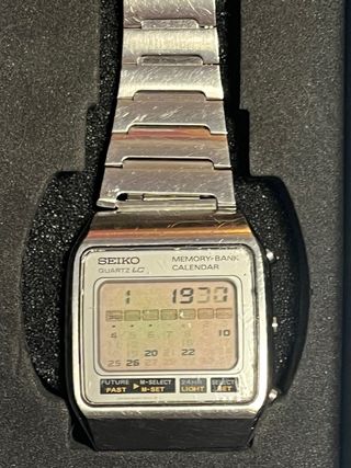 Reloj Seiko Quartz LC Digital Memory-Bank