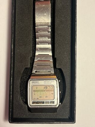 Reloj Seiko Quartz LC Digital Memory-Bank