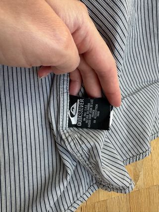 Camisa Quiksilver rayas azul y blanco Talla M