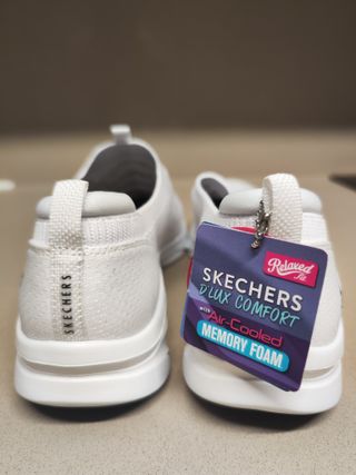 Zapatillas Skechers D'Lux Comfort Talla 39