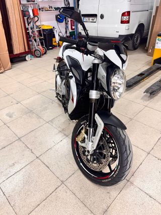 MV Agusta Brutale 800 Dragster Blanca