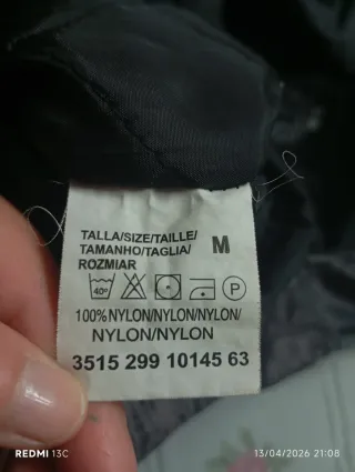 Chaqueta con capucha hombre