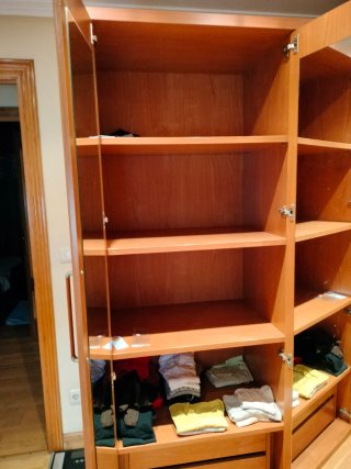 Armario esquinero madera buen estado