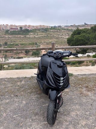 Piaggio Zip SP Negra