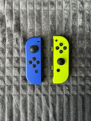 Joy-Con Nintendo Switch Azul y Amarillo