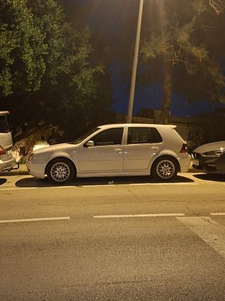 Volkswagen Golf 2003