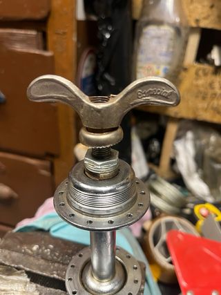 Dado a farfalla per ruote di biciclette classiche