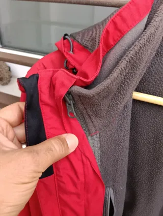 Chaqueta desmontable Quechua Roja