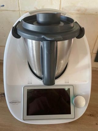 Thermomix TM6 con todos los accesorios
