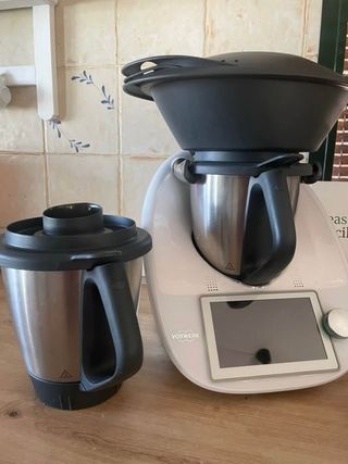 Thermomix TM6 con todos los accesorios
