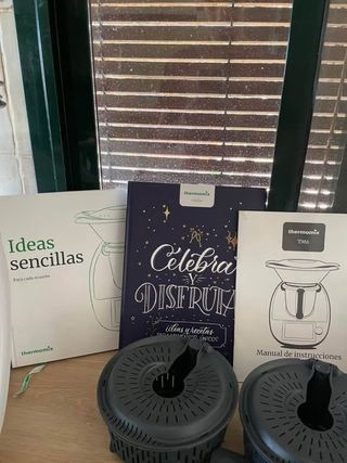 Thermomix TM6 con todos los accesorios