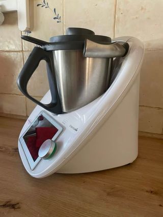 Thermomix TM6 con todos los accesorios