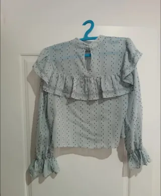 Blusa ZARA ondas Talla M