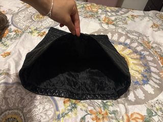 Falda negra acolchada