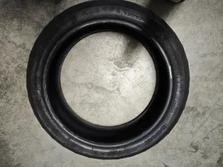 Rueda trasera de Moto Brigestone T32.