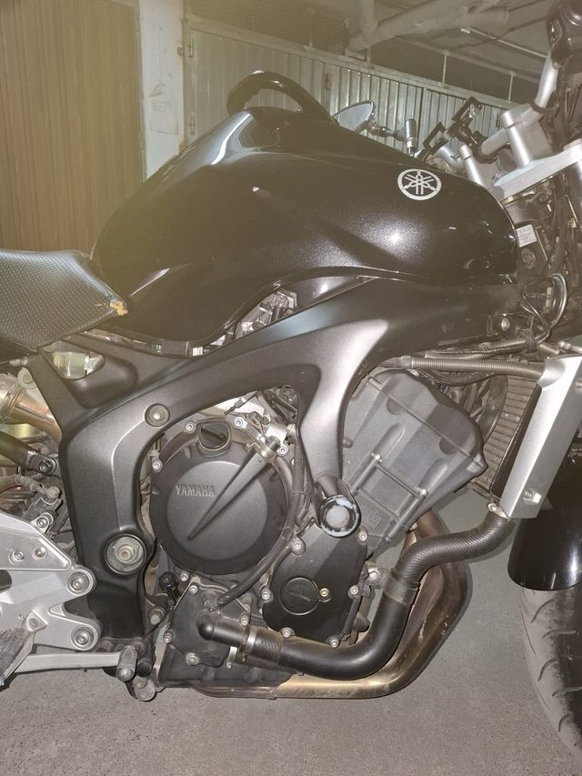 YAMAHA FZ6 2008