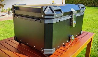 Baúles Moto Aluminio 65L Top Case A ESTRENAR