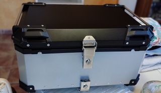 Baúles Moto Aluminio 65L Top Case A ESTRENAR