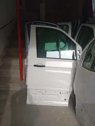 Puertas MAN y Sprinter nuevas