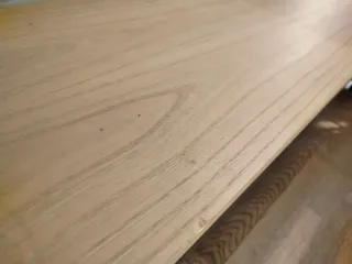 Banco de madera y metal
