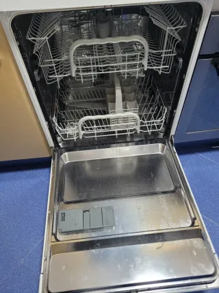 Lavavajillas Zanussi