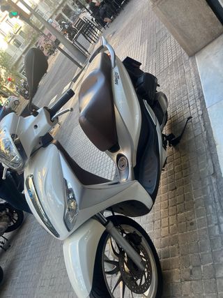 Piaggio Medley 125 Blanca