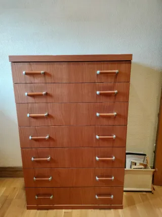 Sinfonier de madera con 7 cajones