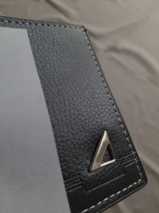 Cartera de hombre de cuero negra