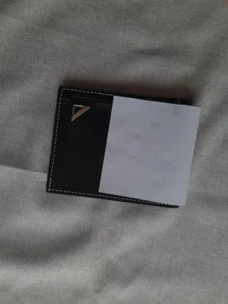 Cartera de hombre de cuero negra